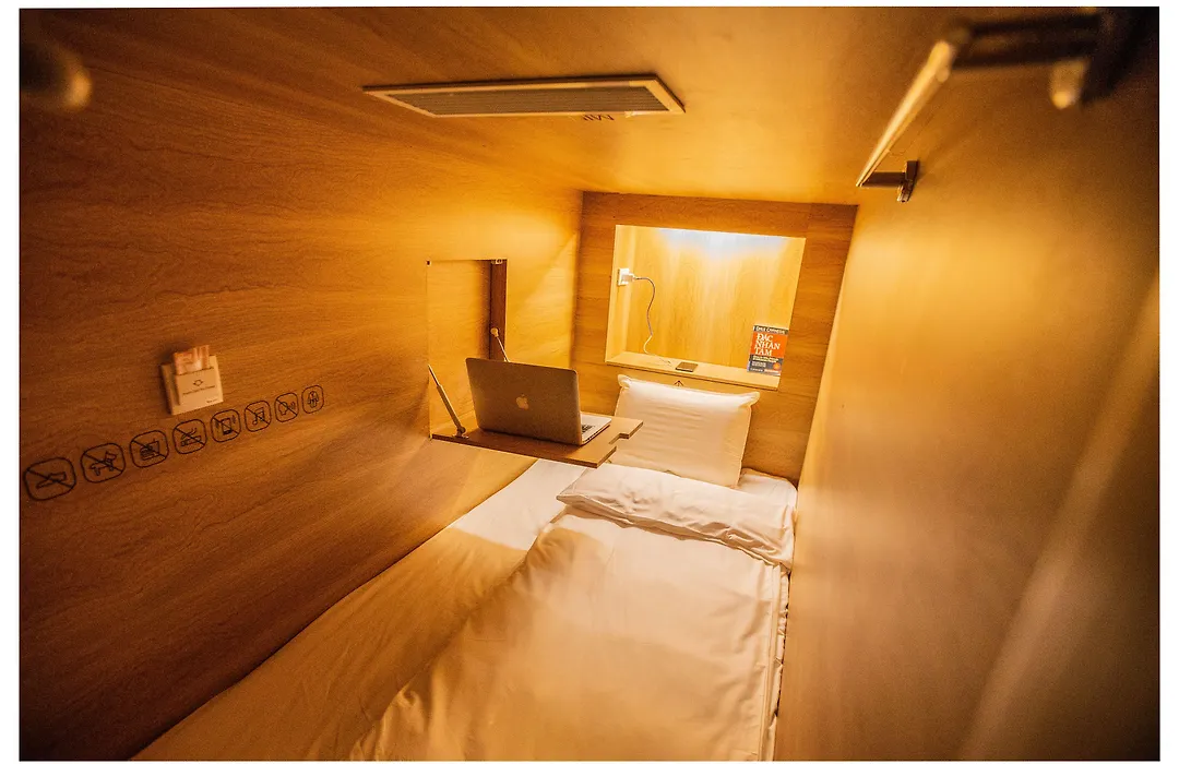 Khan Hoang Capsule Hotel (Adults Only)-1
