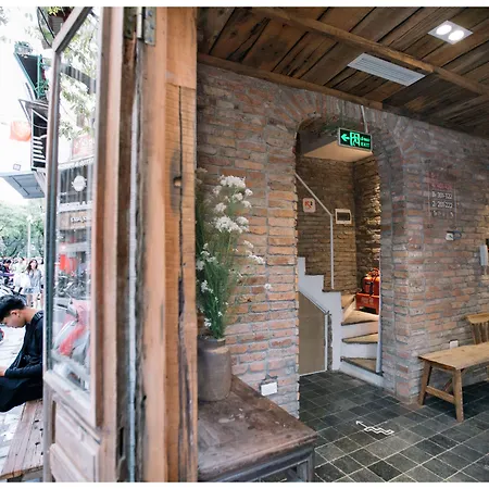 Khan Hoang Capsule Hotel (Adults Only)-3